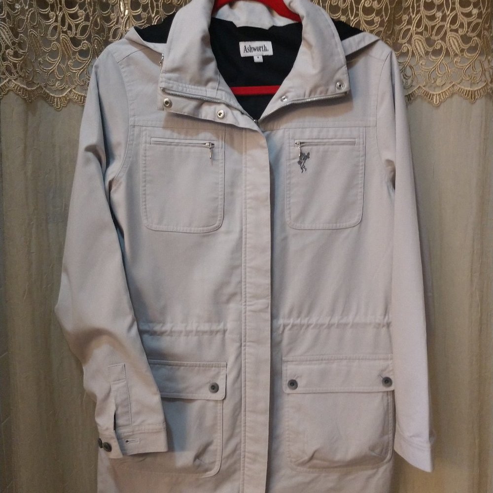 Coat - Picture 11 of 12